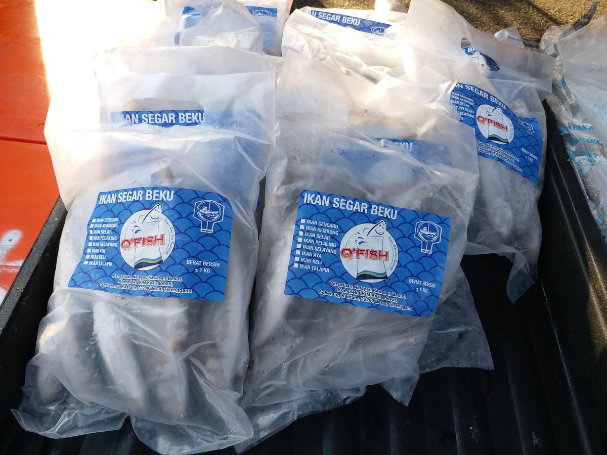 nekmatkl's tweet photo. Retweeted PNK Kemaman (@PnkKemaman):
21.04.2018 - Dapatkan ikan segar & Q'fish hari ini dgn harga promosi bertempat di tapak pasar malam Padang Astaka, Kemaman.
#LKIM
#lkimhq
#lkimterengganu
#Qfish
#PJSR https://t.co/fyQTPDF13B