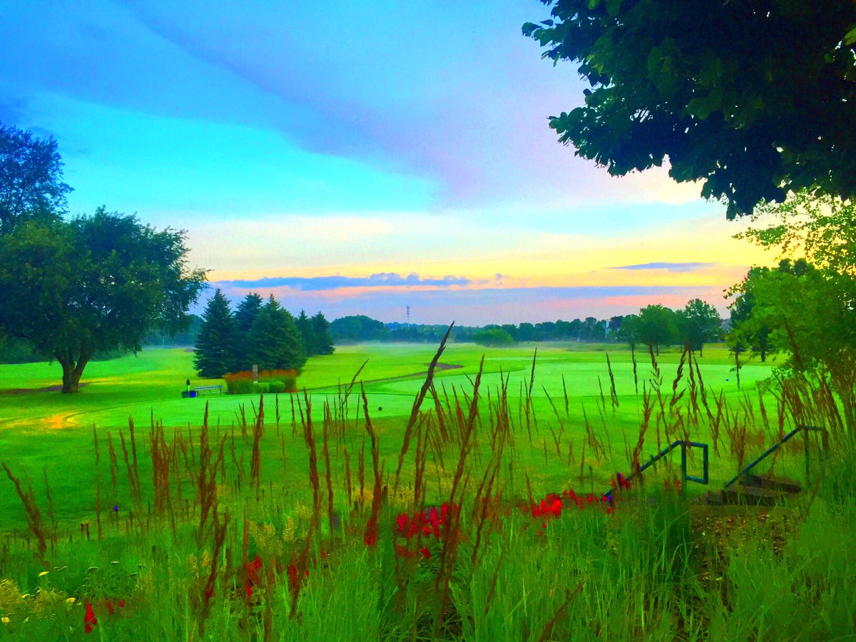 ⛳️WEEK OF FREE GOLF CONTEST🏌🏻‍♂️

Want a chance to win a WEEK OF FREE GOLF!? 

RT &amp; follow to be entered into the drawing

1 winner named 5/1

#GolfEagleValley🦅

Rules: ow.ly/5Jxs30jBx3U