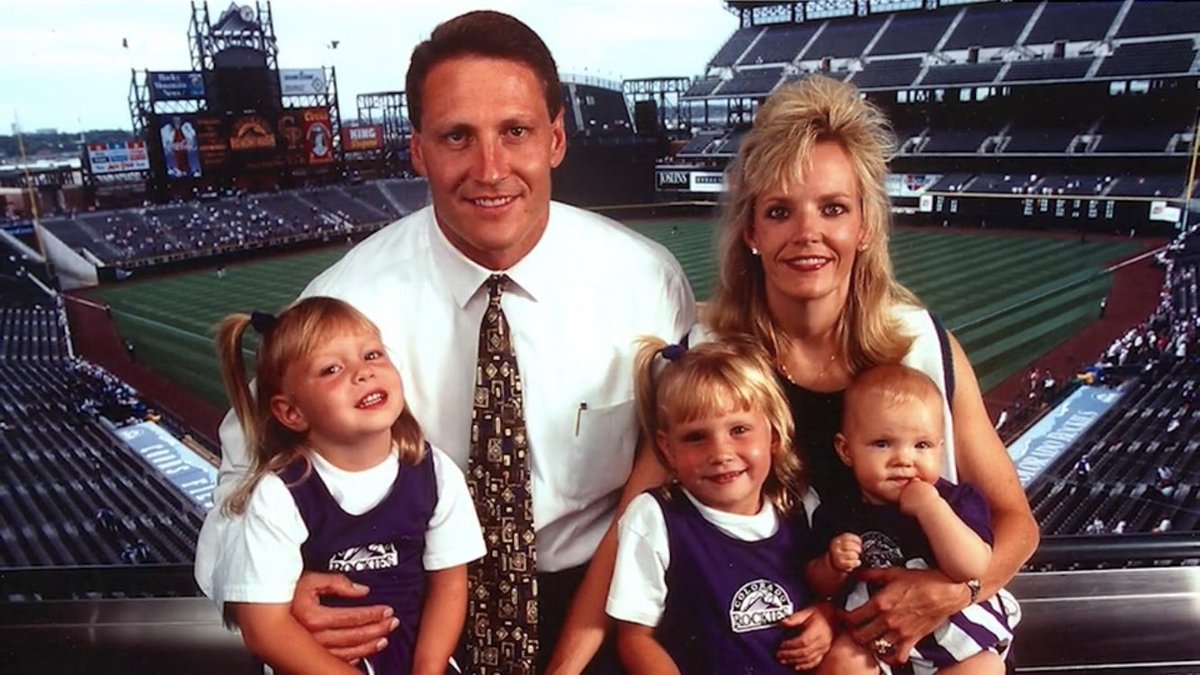 Taylor_McGregor's tweet photo. 8 years without the guy who made everybody feel like a somebody. Miss him everyday 💜 https://t.co/U0aKaO1nxB