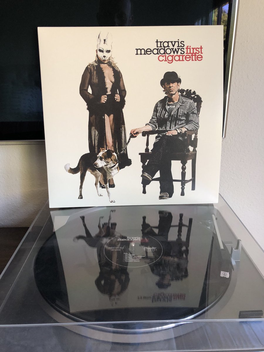 Jqzjrnl's tweet photo. Reminiscing about one of the best shows I’ve ever seen..... just last Saturday in Hutto.... and spinning the party favor...... looking forward to many more shows @Travis_Meadows #cometoCali #orwe’llcomeyourway https://t.co/kW53GpcZYp