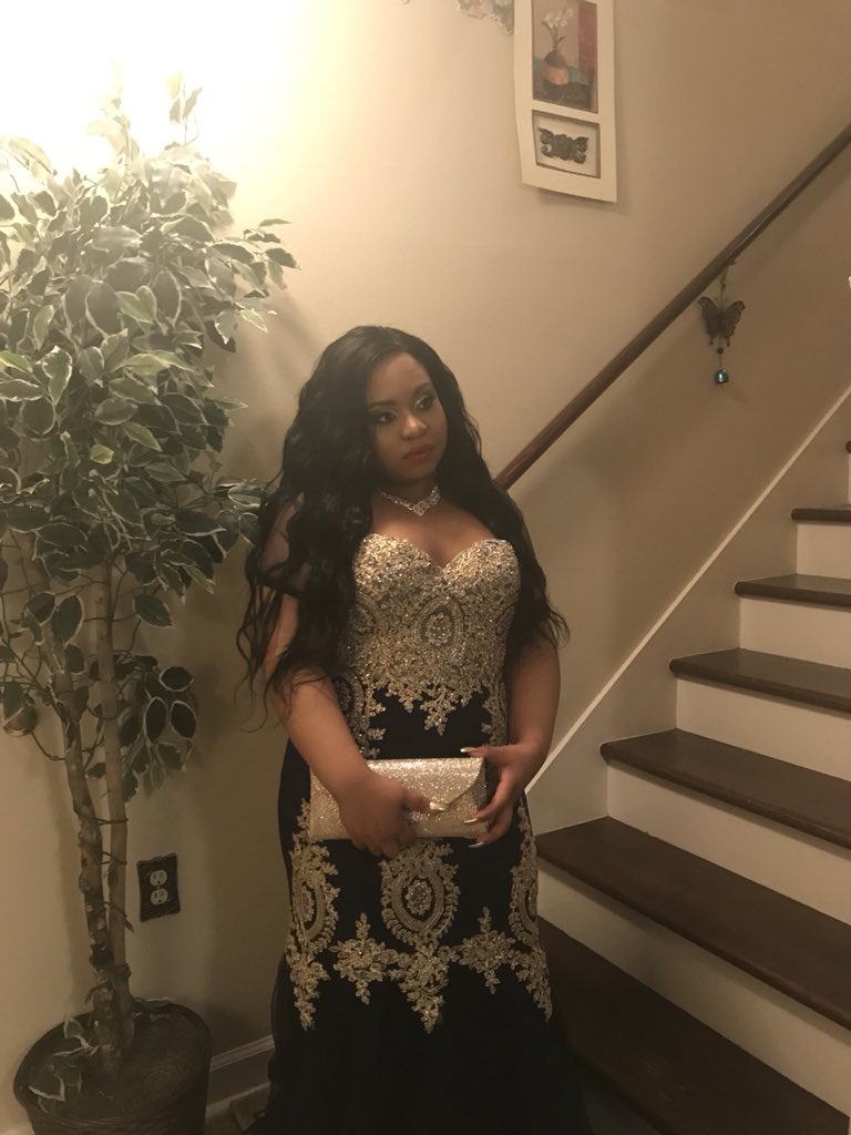 lahminnieee's tweet photo. Senior prom 2018😘 #mcmainprom https://t.co/yRZXw0fqmx