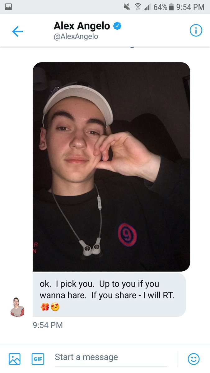 cam_magcon11's tweet image. HE DID IT HE SENT ME A SELFIE #DMmeAlex I'M SO HAPPY RIGHT NOW @AlexAngelo