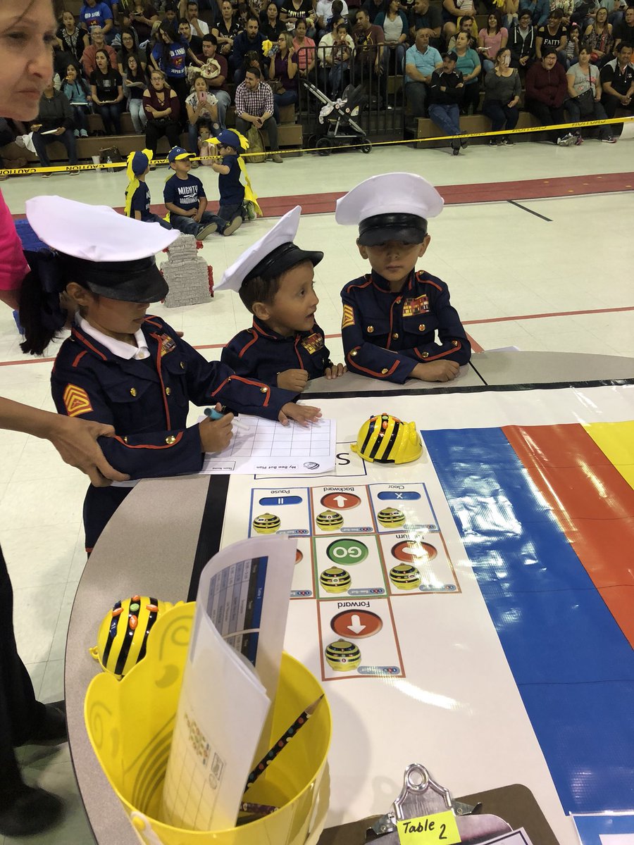 sorianorocks's tweet photo. The 2nd Annual Prekindergarten competition has come to an end. Our 26 teams did an amazing job. They exemplified teamwork and creativity. Kudos to all of the teams, all of our wonderful teachers, staff, and volunteers!  🤖❤️🤖❤️#WeAreClint https://t.co/MXl8YTT5ra