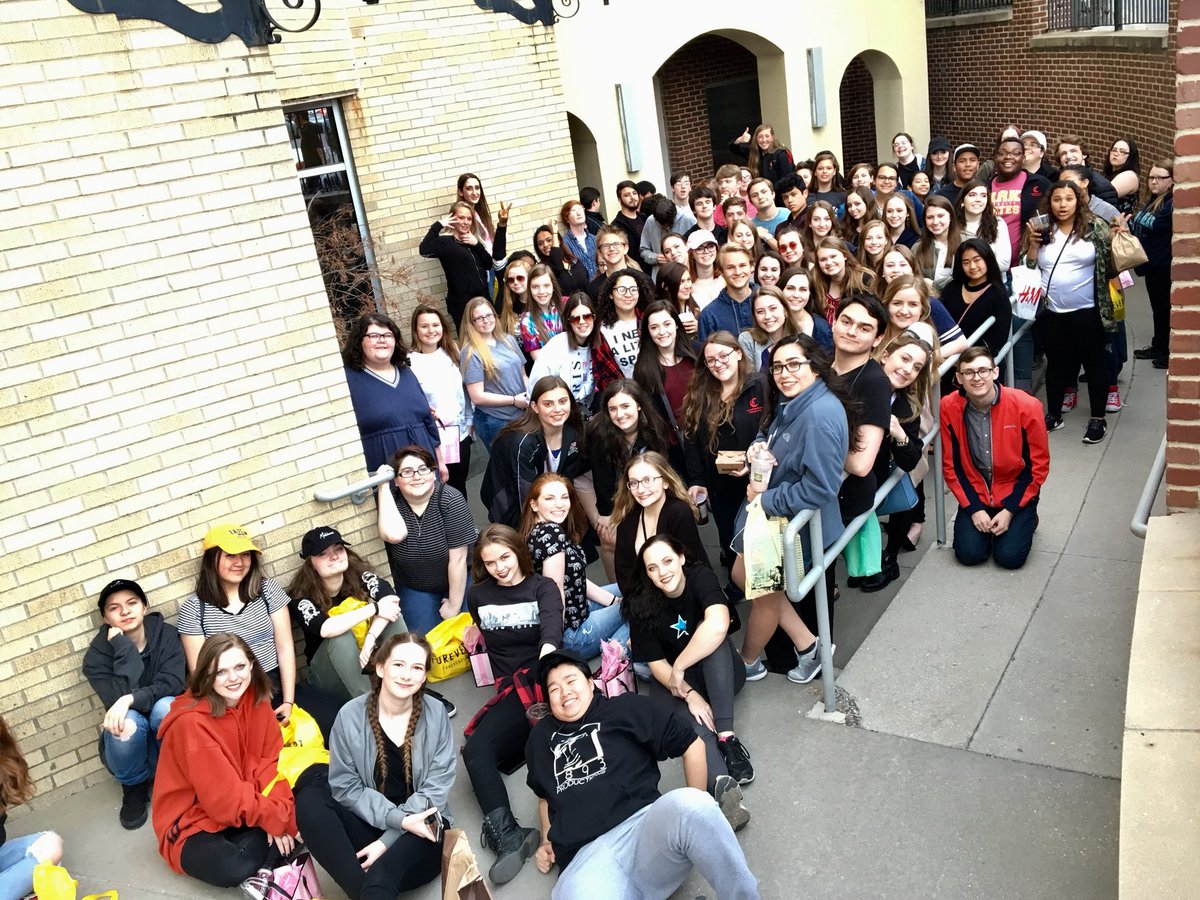 These amazing choir kids received all 1s and some great judge’s comments at Worlds of Fun competition today! #centralsweep #bestkids <a href="/CentralBulldog/">Central High School</a> <a href="/CHSChoirsMO/">CHS Choirs</a>