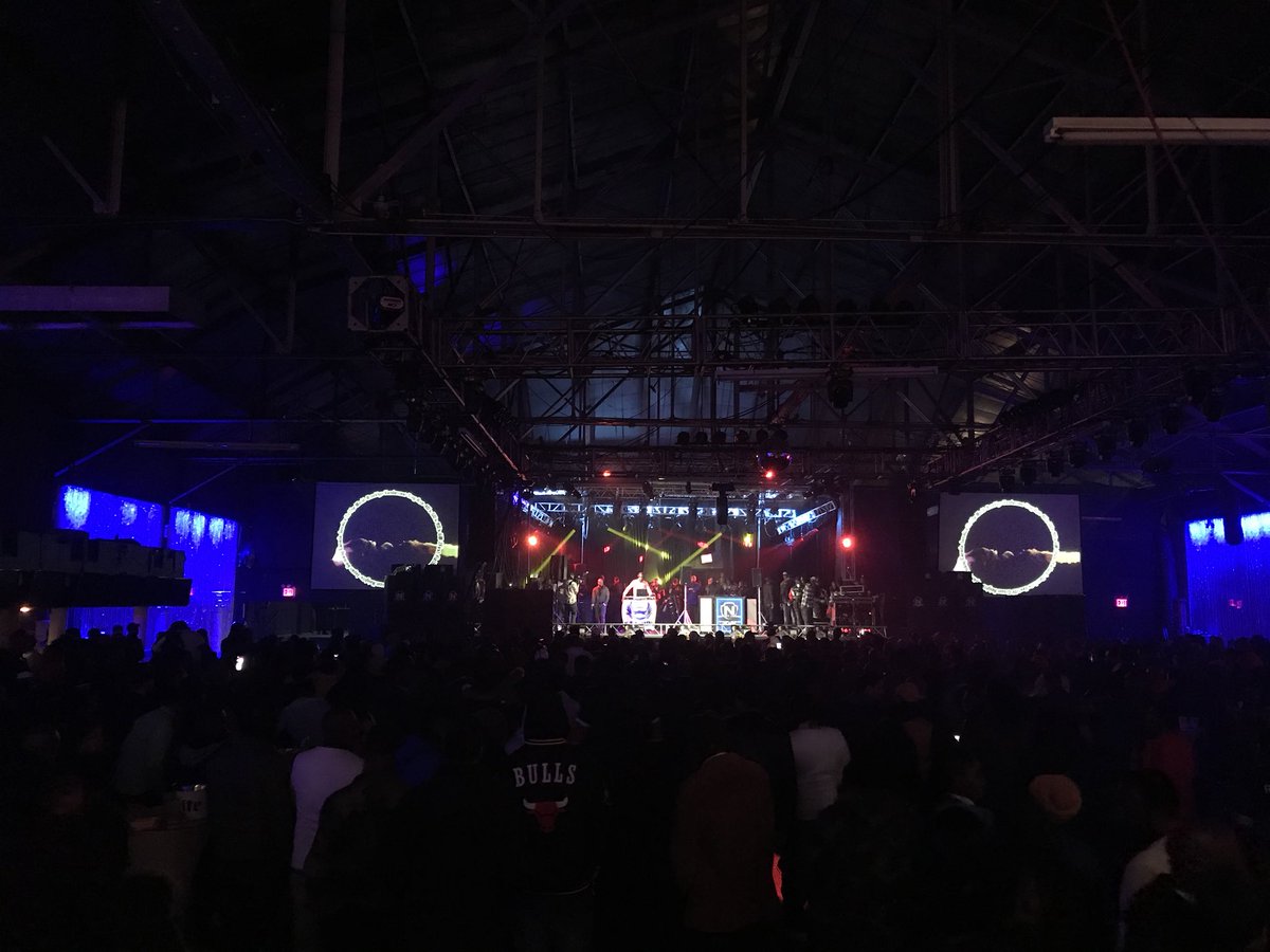 djukjpn's tweet photo. こんなけパンパンなAMAZURA初めて😎🔥

SOUND FI DEAD💀💥

BASS ODYSSY🇯🇲 vs LP INTERNATIONAL🗽🇺🇸

#soundclash #bassodyssey #lpinternational #amazura #jamaicaqueens #newyork https://t.co/ZSXYs7YD99