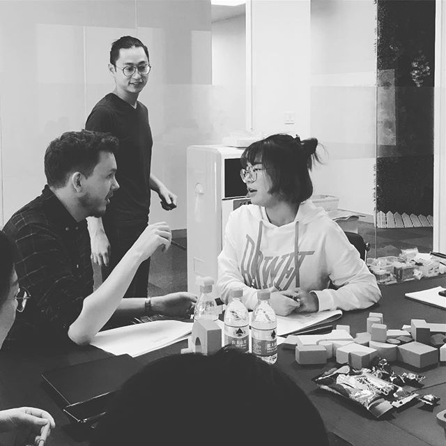 letsmakegreat's tweet photo. I love the dynamic flow of workshops, the unpredictability of the chaos, the collective inspirations... I love it all.
#letsmakegreat #creativity #designthinking #innovation #workshop #shanghai https://t.co/eAF3IS2PWy https://t.co/o6gjQdyn9g