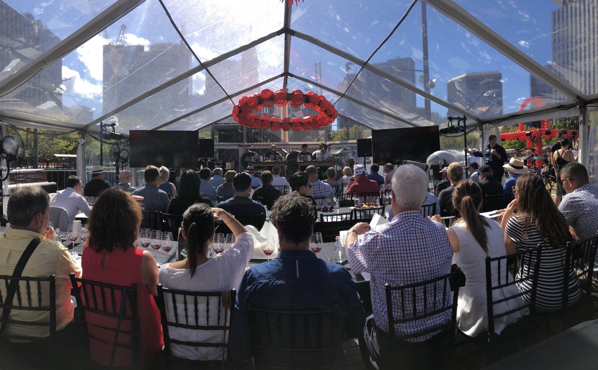 Excellent turnout at the Pinot Noir Masterclass at #tastingaustralia . Thanks to Michael Downer <a href="/murdochhill/">Murdoch Hill</a> , <a href="/MacForbes/">Mac Forbes</a>  and Nick Stock @stockwine  for an insightful series of brackets
