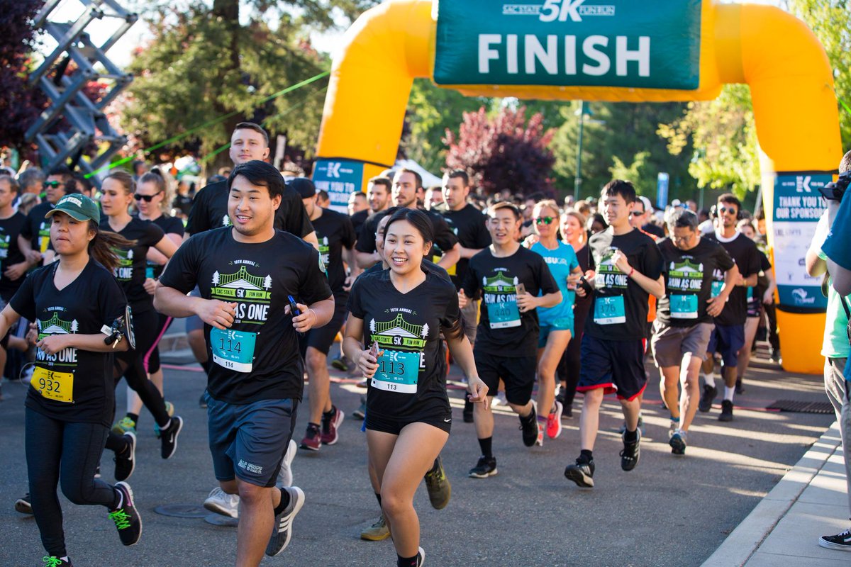 sacstate's tweet photo. #StingersUp for last night's wonderful #SacState5KFunRun! Enjoy our photo album: https://t.co/rgdxu0oWkN. #RunAsOne #TogetherWeGoFar https://t.co/tvduAdyhfu