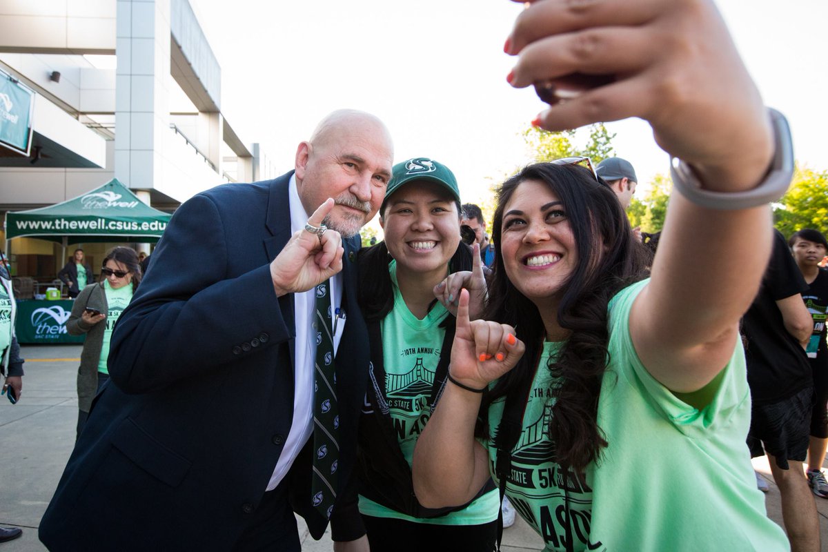 sacstate's tweet photo. #StingersUp for last night's wonderful #SacState5KFunRun! Enjoy our photo album: https://t.co/rgdxu0oWkN. #RunAsOne #TogetherWeGoFar https://t.co/tvduAdyhfu
