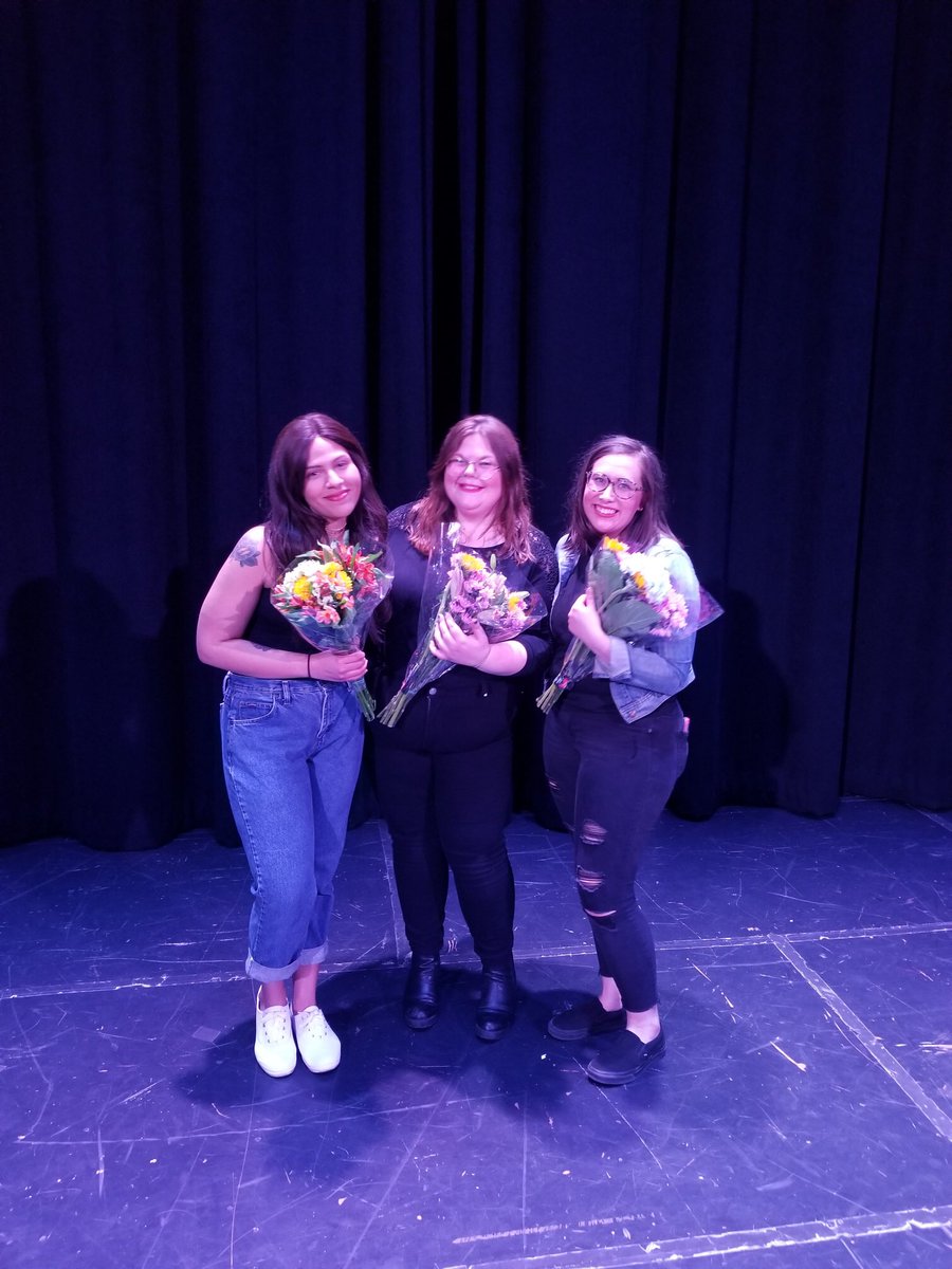 CourtSchaef14's tweet photo. Annnnnnnnnnd I’m crying. 
Love these gals with all of my heart. Thank you for this experience and a great show 💗💗💗
@OUwomencomedy @greeceshup @_BTdubs @EmStackzz @rachlmao https://t.co/uLVGDknx2w