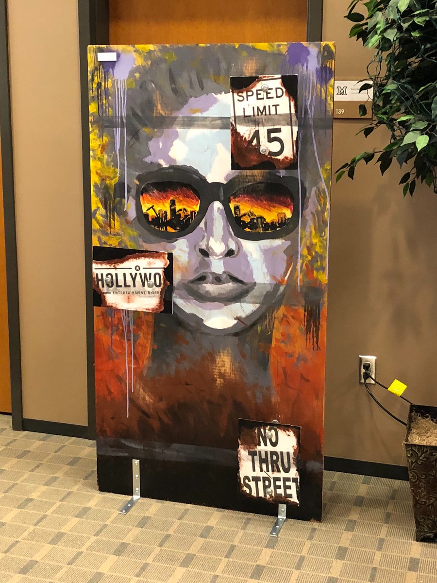 Mackinstruct1's tweet photo. Artistically talented students #Middierising https://t.co/gN7nYROQUe