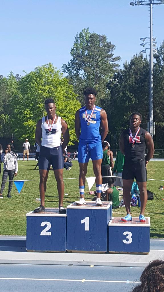 AtlSpeedAcademy's tweet photo. My kids showing out this week! Congrats to our Sophmore Noah for 2nd place in the 100m in 11.02 at his Regional Championships and qualifying for Sectionals next week! #ATLSpeedAcademy #10SecondsUpNext https://t.co/SAxFwPC6d8