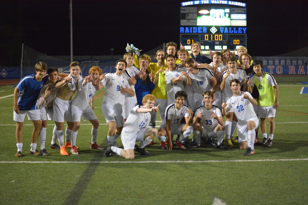 apPhotoMarietta's tweet photo. CONGRATS @soccer_walton ON THE SECOND CONSECUTIVE REGION CHAMPS!!! Great job everyone!!! @WaltonRecruits @WaltonAthletics @WaltonClass2018 @coachbrucewade #apPhotoMarietta https://t.co/vqa90rLdLQ