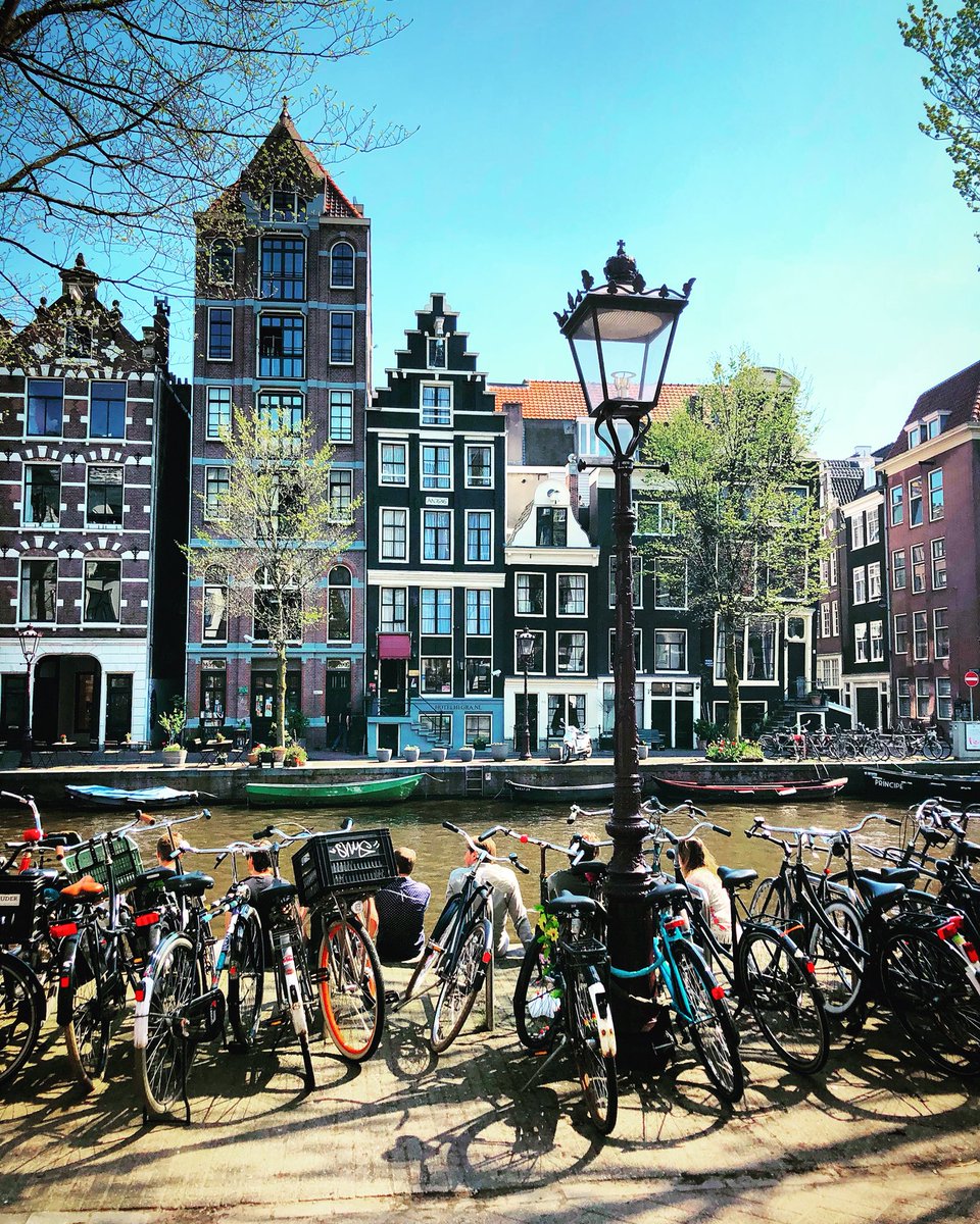 megrhodus's tweet photo. Perfect day to sit by the canal and watch the world go by on boat and bike. #Amsterdam #springinholland #april #springtravels https://t.co/L60g9l3JaZ