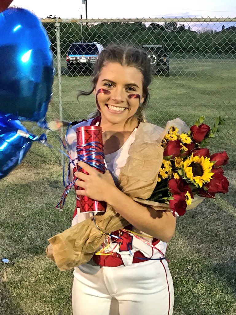 StandardAmanda's tweet image. Super proud of my brat❤️🌼