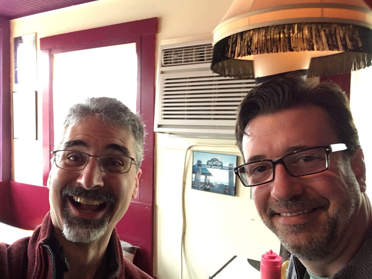 kevorargh's tweet photo. Weather-wise, this vacation has sucked but it has given me a chance to catch up with old friends, Bill Russo and Dave Rowe. My guitar is fixed and my belly is full. The parents and saw the Red Sox win. Good Times. #wrcustomguitars #silly’s @daverowemusic @sethwarnermusic https://t.co/d6qLEu1OWx