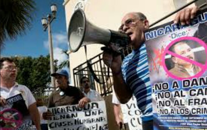 michael100cia2's tweet photo. #PrayForNicaragua vamos que esto recién comienza vamos a saquear https://t.co/4UVOmKiNZI