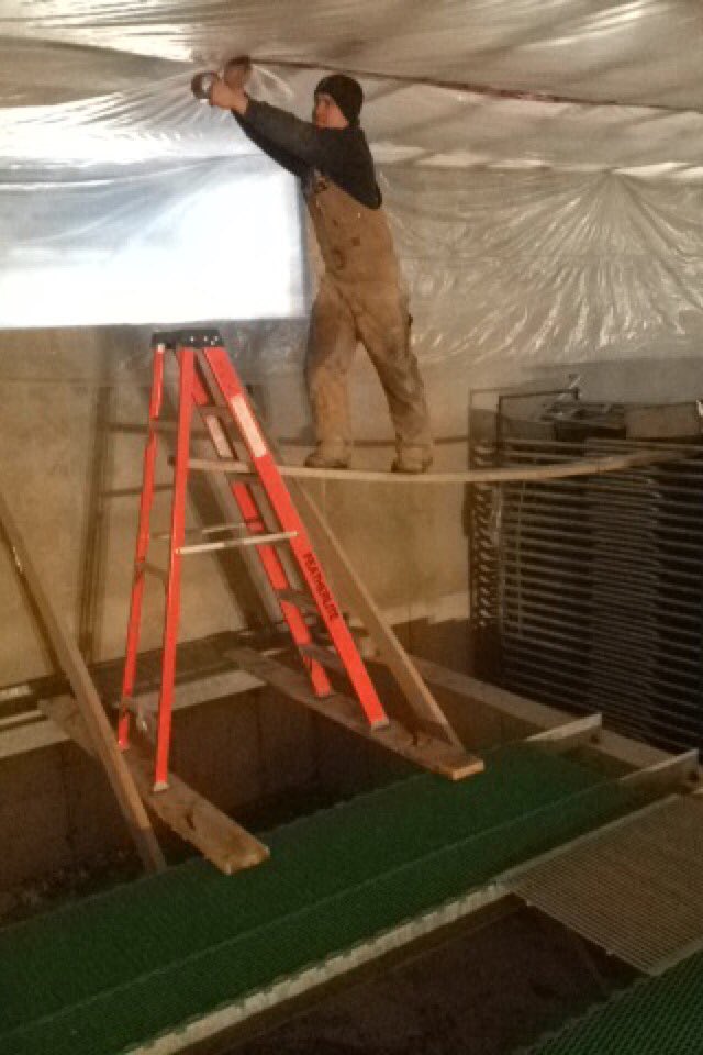 Scrolling through my phone and found a prime example of why women live longer then men #safetyfirst #barnbuilding @bvanhie22
