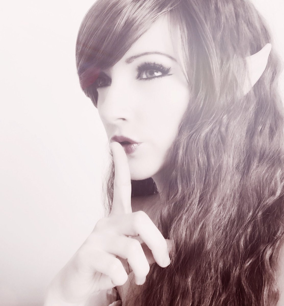 Amazing things are on the way and I CANNOT WAIT!!!! Soon baby birds, soon....#happygirl #greatnews #cosplay
