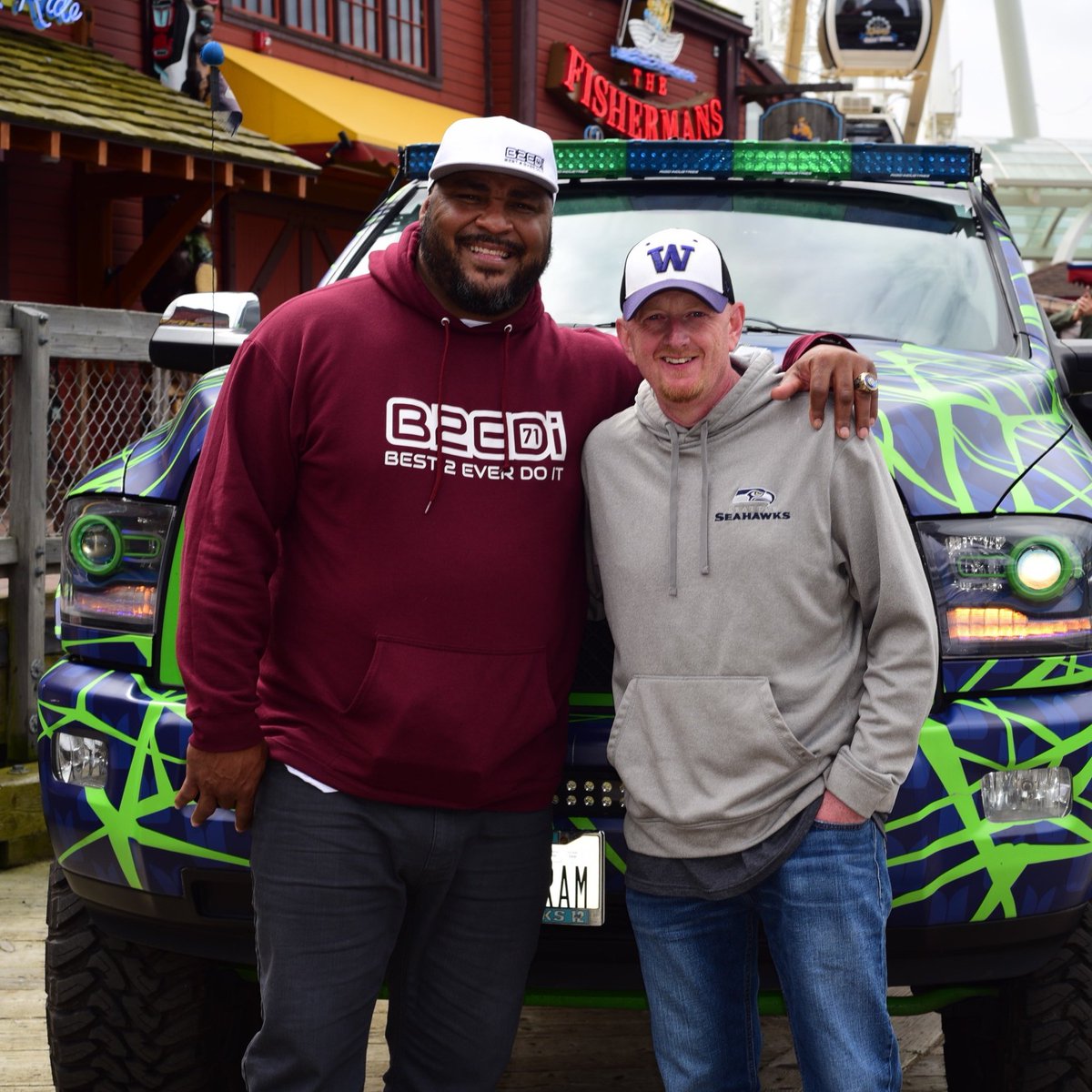 gohawks1973's tweet photo. Sometimes I stumble into places that I have no business being in...like today. #Best2everdoit @BigWalt71 @MorenoJoseA https://t.co/nXLu5PZhbJ