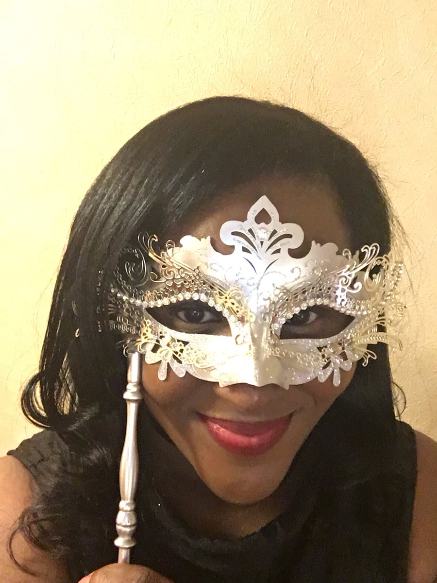 TiffaniHRVP's tweet photo. Had so much fun at our HCA Capital Division NOVA market service awards gala tonight. Masquerade theme was a great pick. We rocked it! Congratulations to our honorees! #sshcproud #stonespringshc https://t.co/7BUmdAdLZg