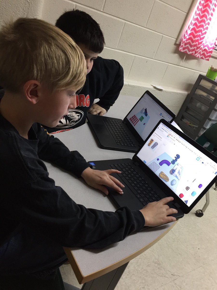 MrsHartman2018's tweet image. Tech club using @tinkercad to create a new playground! #ccr3rocks #techclub