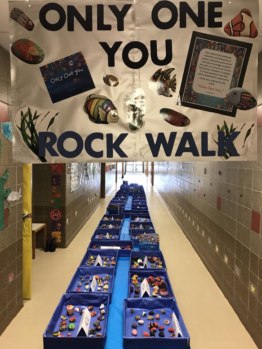 S0onerguy's tweet photo. Pettigrew hosted an Art Show and Rock Walk to culminate a building wide unit about “Only One You”. #beyoubepettigrew #rfptlap #tlap https://t.co/eeBMNwuM4z