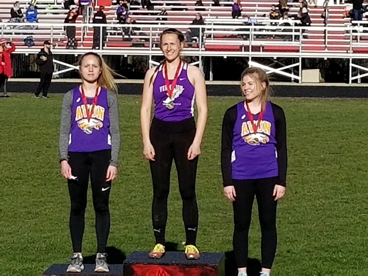 CoachCahill230's tweet photo. Why ya frownin’ Chlo? You got 2nd place and @alyssachonko got 3rd! Way to go girls!!!!!! 💪🏻 #prdays #brooksideinvite #ahstandf https://t.co/RlxiR4mE2v