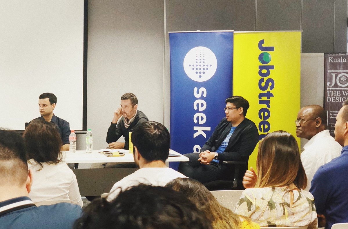 muidlatif's tweet photo. Spending a very productive and insightful Saturday with @uxmalaysia #UXMalaysia 'Good UX Impact for Businesses' with Kal Joffres, Lennise Ng, @abhishek198, Fuqaha &amp; @shazahakim 

Much thanks to Izwan Ismail, @rizale @stampededesign &amp; team for championing this great #UXMeetup#UXMY https://t.co/s2RnKWBfXz