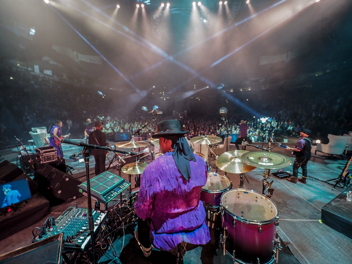 Paisley Park tweet media