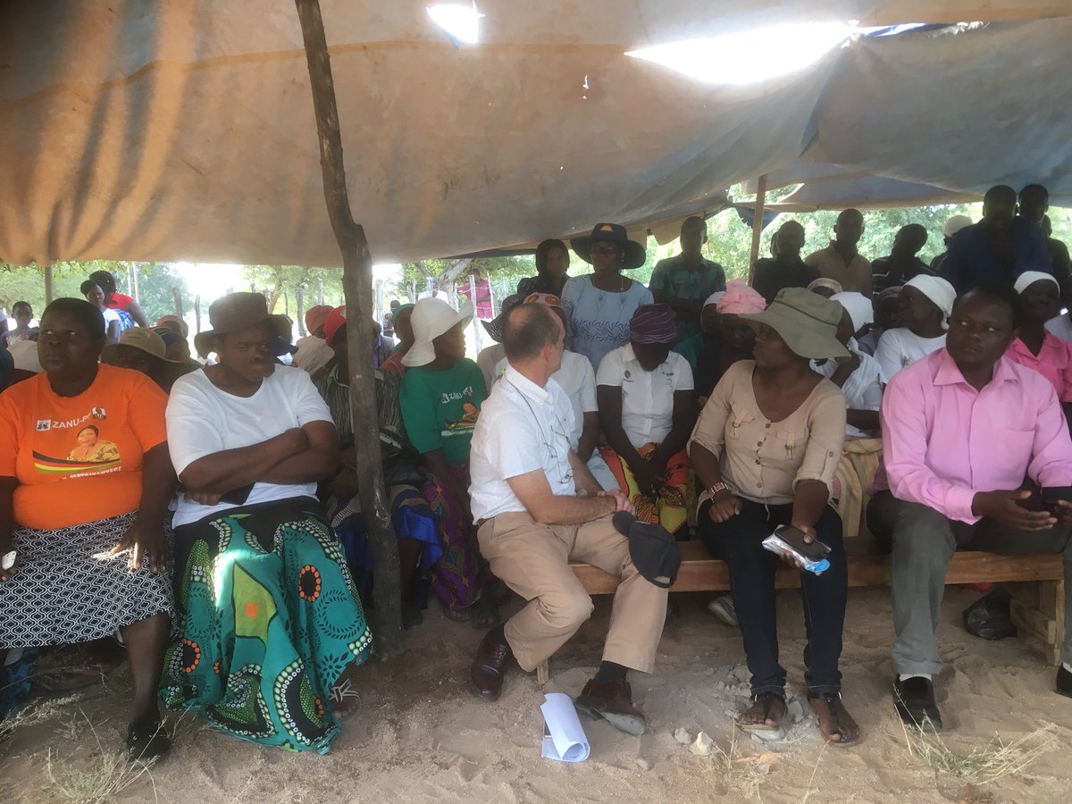 P_VanDamme_EU's tweet photo. #EUonTour engaging with #ForestForce communities, baobab benefication management team & local authorities. Full & active support Trad Chief! https://t.co/yv5d0rYhrW
