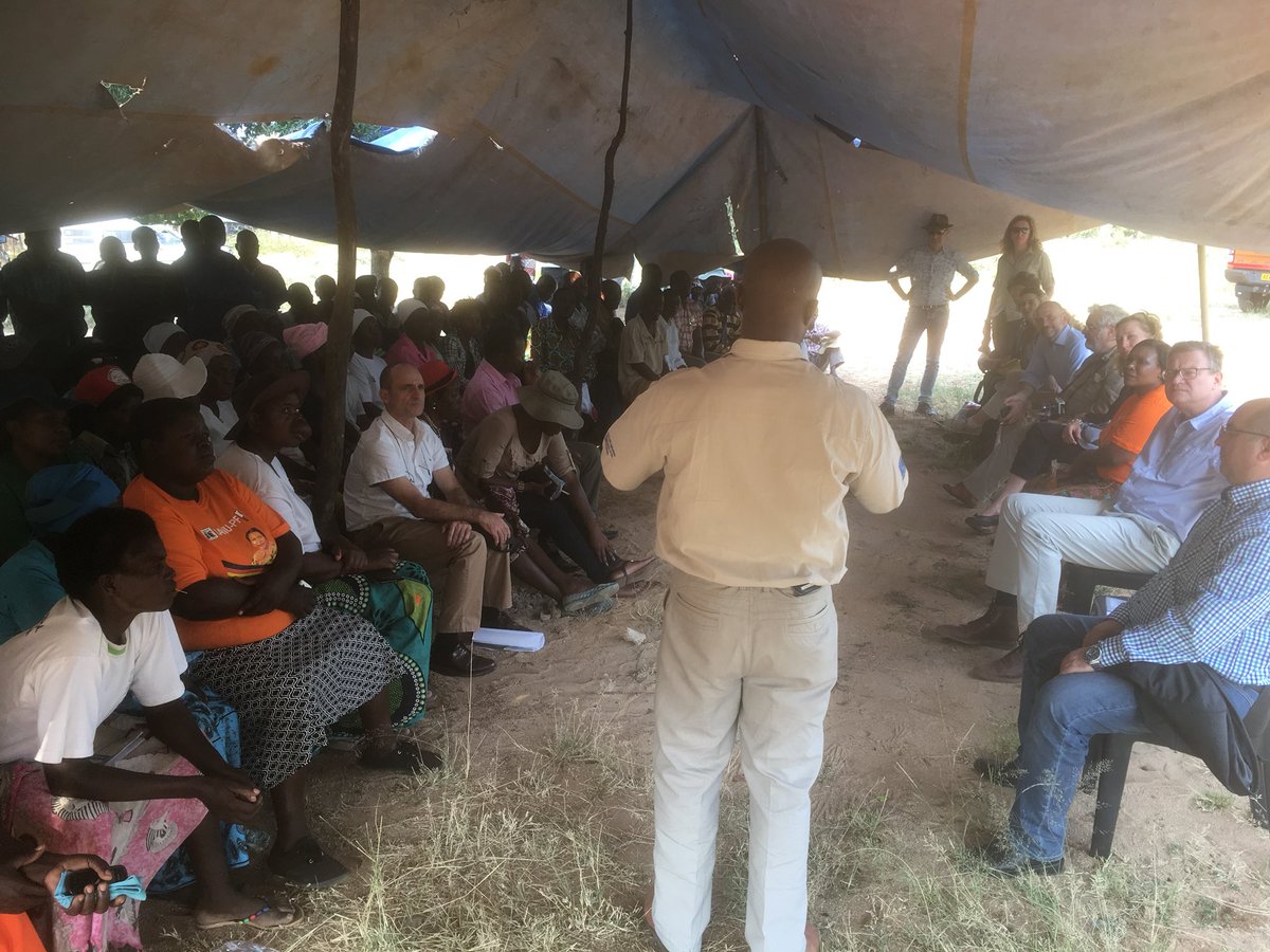 P_VanDamme_EU's tweet photo. #EUonTour engaging with #ForestForce communities, baobab benefication management team & local authorities. Full & active support Trad Chief! https://t.co/yv5d0rYhrW