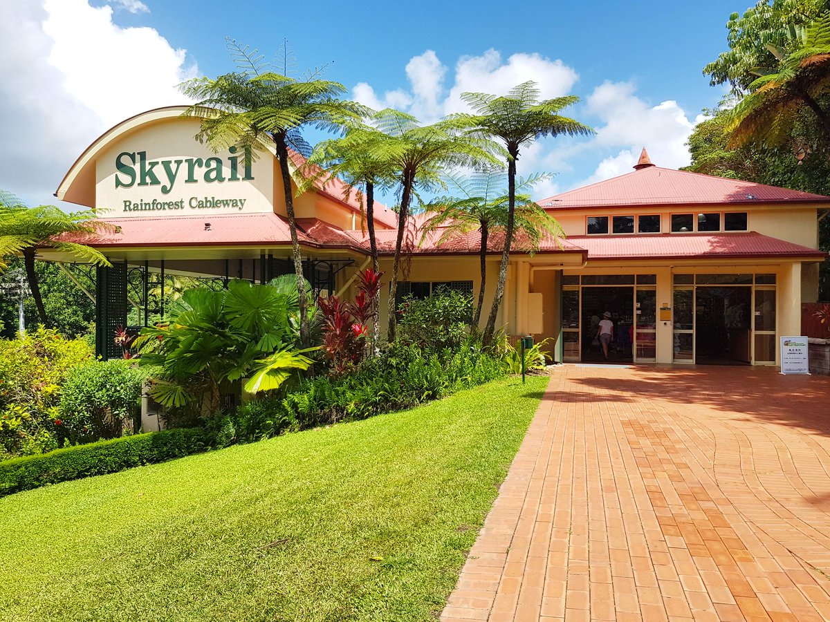 Ventrasee's tweet photo. .
. .
.
Travelling #Cairns #kuranda #skyrail #queensland #Australia #travel #adventure #world #photography #ventrasee #travelblog #views #travel #love #happiness #fit #f4f #palmcove #reefhouse 🏡🛫🌄 https://t.co/Vmj9FjKo9N
