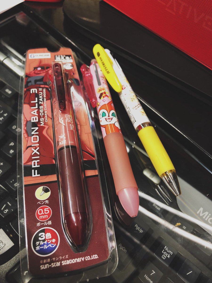 Eriusa Pink 愛用のドキンちゃんにはお休みしてもらって今日からzaku ジェットストリームは変わらずピカチュウの3色 どれも芯は0 38に変えてます ๑ ๑ フリクション ジェットストリーム