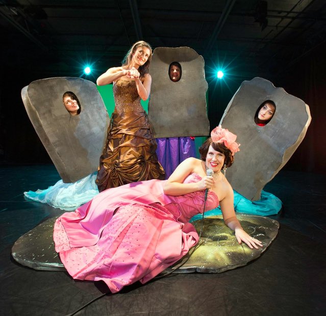 MoxieBrawl's tweet photo. We are currently booking our two shows #windibops and #HistoryOfIreland Available for Autumn 2018 and Spring 2019 and beyond. Check out The website for info or get in touch hello@sarahblanc.com Both shows are accessible to deaf audiences. https://t.co/23F1Zs7EVq