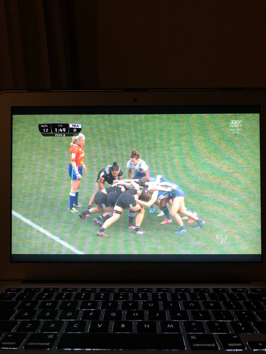 sophdevine77's tweet photo. How good seeing the @BlackFerns 7s backing it up after the #commgames2018! And even better seeing it live on @skysportnz #BlackFerns7s #Kitakyushu7s https://t.co/lMCrAeBP0p
