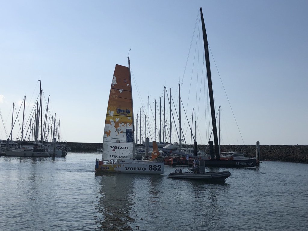 Comité de course de la #select650 prêt à partir pour la mise en place de la ligne. <a href="/FFVoileEvt/">FFVoile Evénement</a>