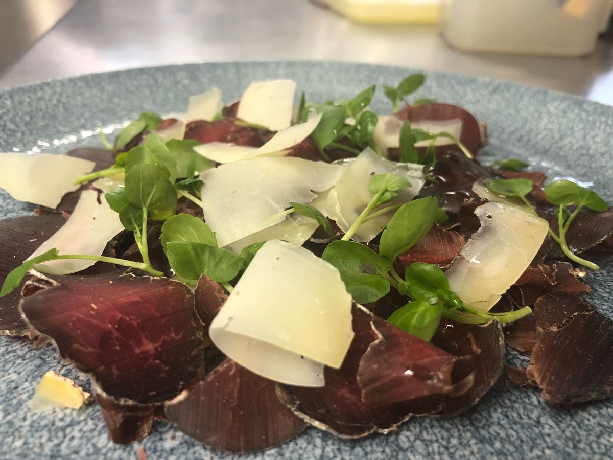 The Coach Makers Arms tweet media