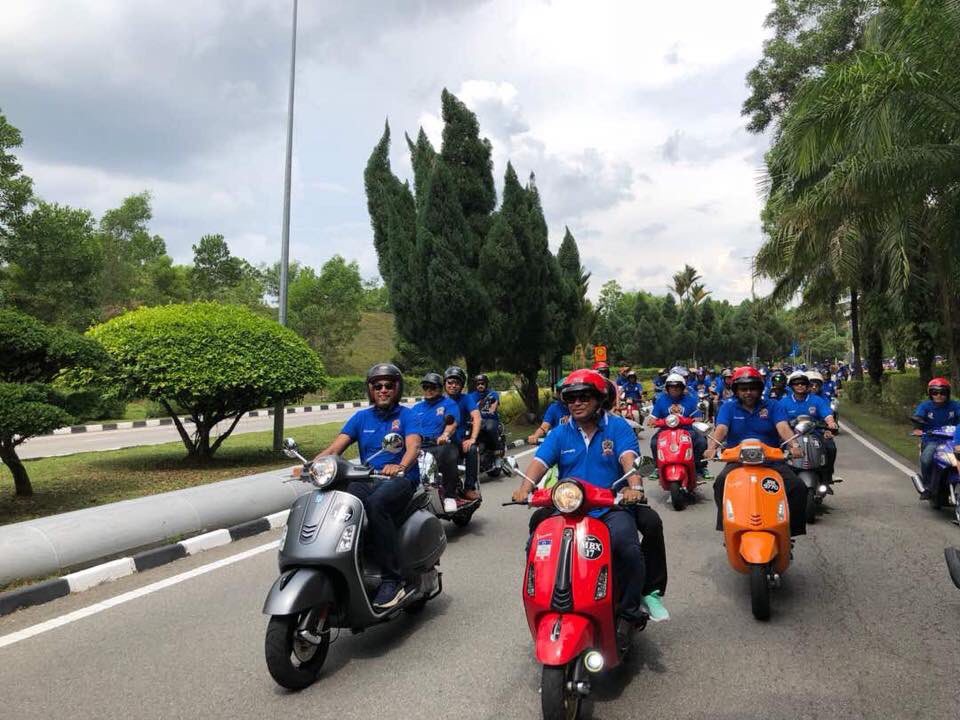 BetaIsBetter_'s tweet photo. BN gempur Melaka hari ini. Agak-agak BN boleh kekal atau tidak di negeri Beta? #PersoalanBeta

#GE14 #PRU14 #MalaysiaMemilih 

#BetaIsBetter https://t.co/RKU8UHgPwb