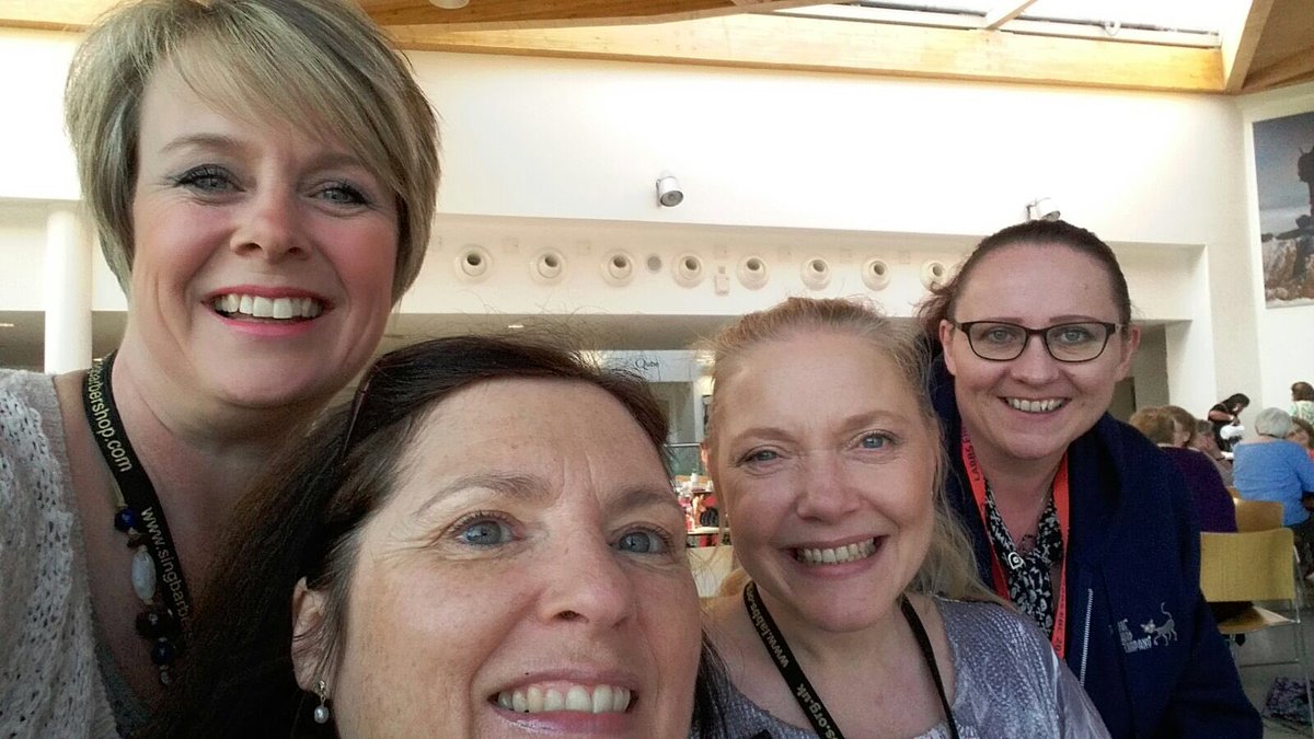 CheshireChord's tweet image. Some of our music team are attending the Ladies Association of British Barbershop Singers music category education day today. We wish them and everyone else attending a fabulous day! #alwayslearning #barbershop #LABBS #music #educate ⭐️🎼🎤🎹♥️ 🎵 🎶 @SingLABBS #CCC