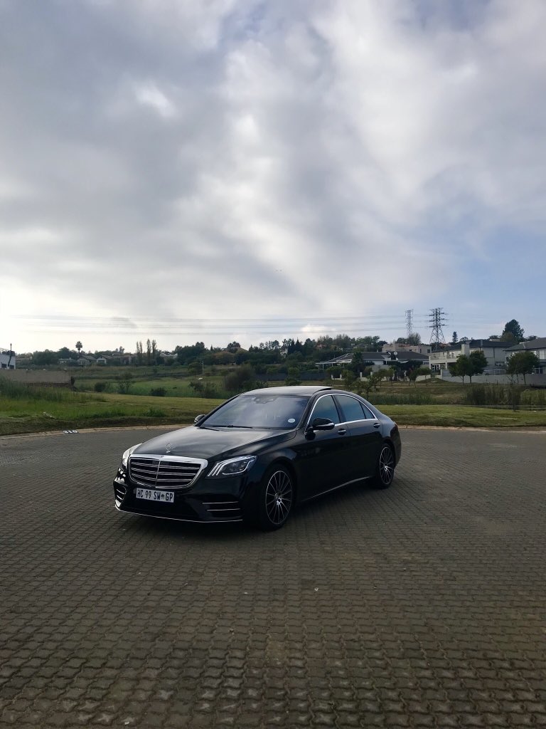 khuleonwheels's tweet photo. This is the uber luxurious @MercedesBenz_SA s450 with 270kW and 500Nm.👌🏾🙏🏾✌🏾 https://t.co/5ouAIY1TQx