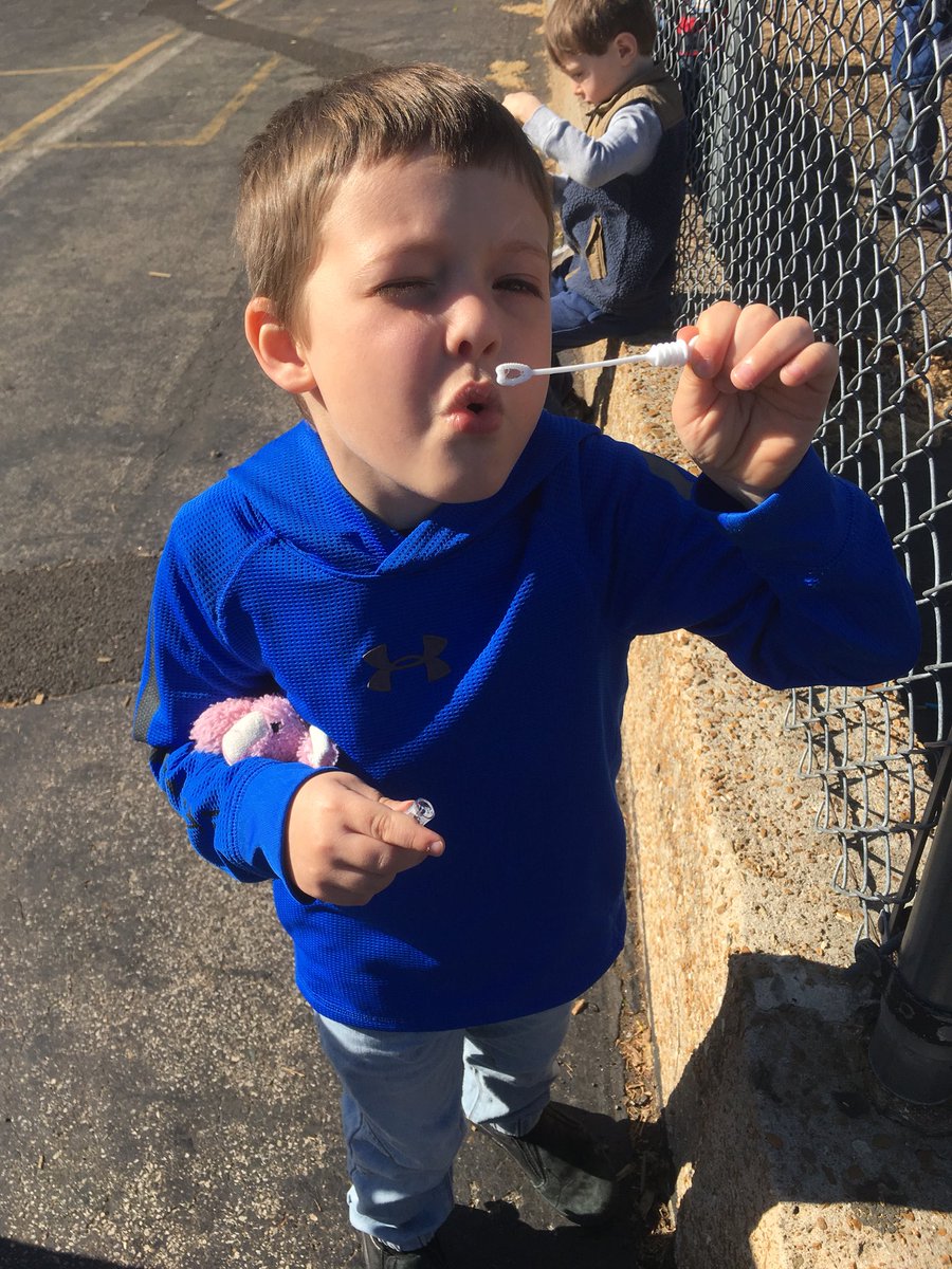 K_Deery's tweet photo. B is for bubbles! #ABCcountdown https://t.co/IGkzVuVs99
