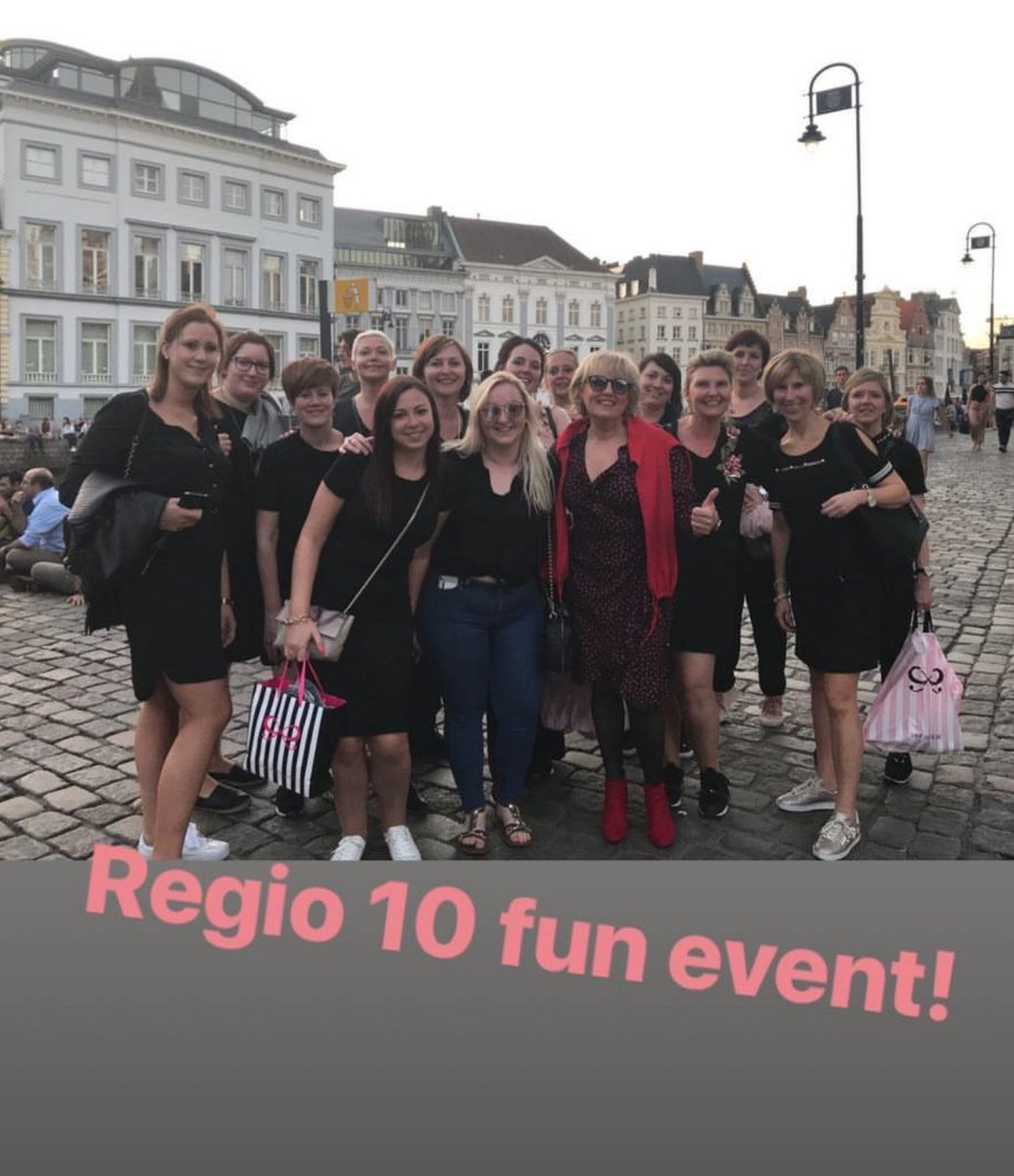 sabinegoossens2's tweet photo. #topdag #inspiring #fun #reg10 #topteam @DensDominique @ILorez @sneyers_cindy @CallaertF @DorineSnijders @Dimitri_HKM @BiekeCeulemans @embrechts_petra enz 🎀👍 https://t.co/OmYb4tq3lS