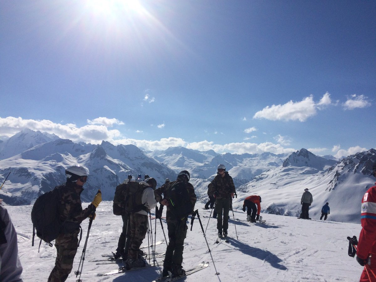 skicollection tweet picture