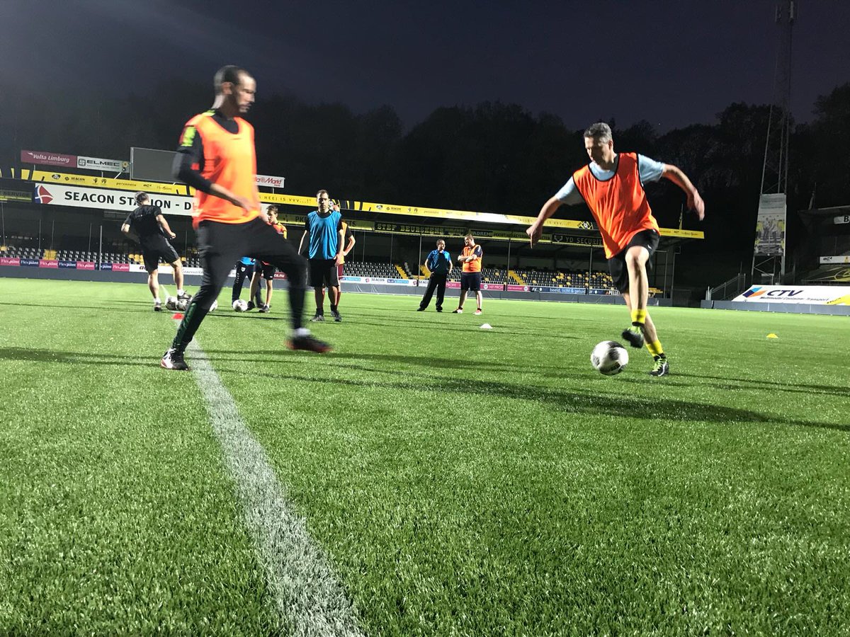 TotSoccerMethod's tweet photo. Coach Education at pro club @vvvvenlo. https://t.co/gbD3aMuBW2