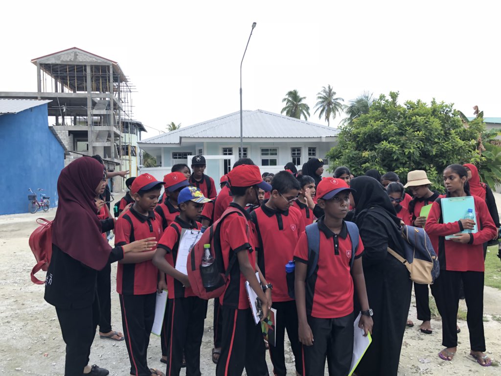 ShithaE's tweet photo. Happening now: #intergratedlearning #visitingmangrove #grade6students #Ghaazee2018 @UfaaMv @ecocare_mv @GhaazeeSchool @EducationMV https://t.co/mN7wGMWH6w