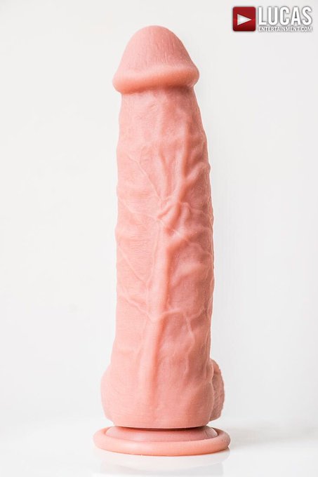 1 pic. On sale now in the Lucas Store https://t.co/g9IleklGCT — the @XXXDylanJames Realistic Cock! 
