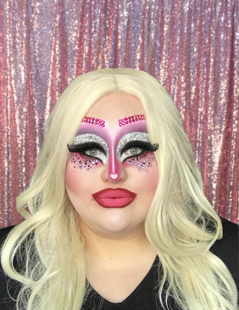 cirrenaj's tweet photo. My best drag really just involves a lot of pink and a lot of glitter
My entry for week five of #TheFaceRace2 Best Drag!
#BestDrag @AllDragUpdates @GiveFaceCos @PhiPhiOhara @theelusivefreya https://t.co/JEI3vq4XhI
