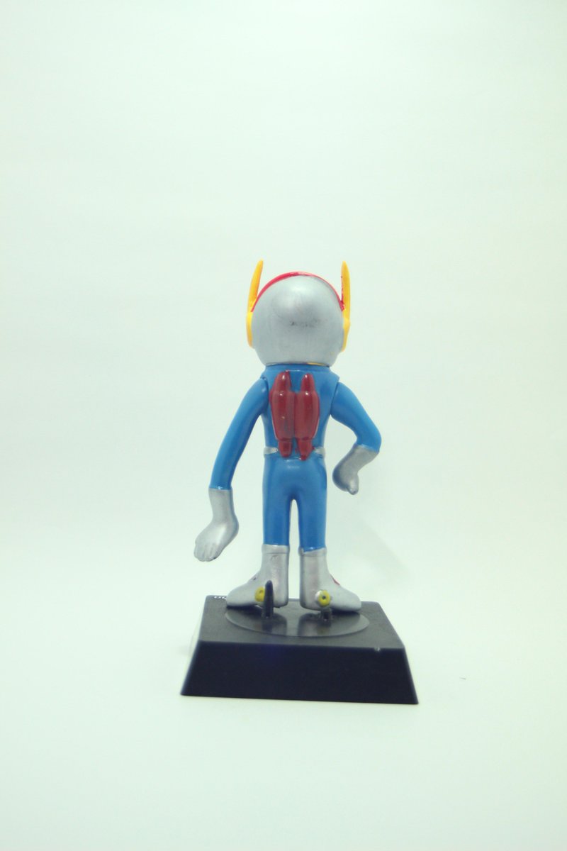 Gotoys 光速エスパー Light Speed Esper 家電メーカー東芝のマスコットキャラクターです 東芝の販売促進用の非売品フィギュアで 本社から店舗に送られたのを購入されたそうです 素材 ソフトビニール サイズ W90 H170 製造年 1967年 若藤
