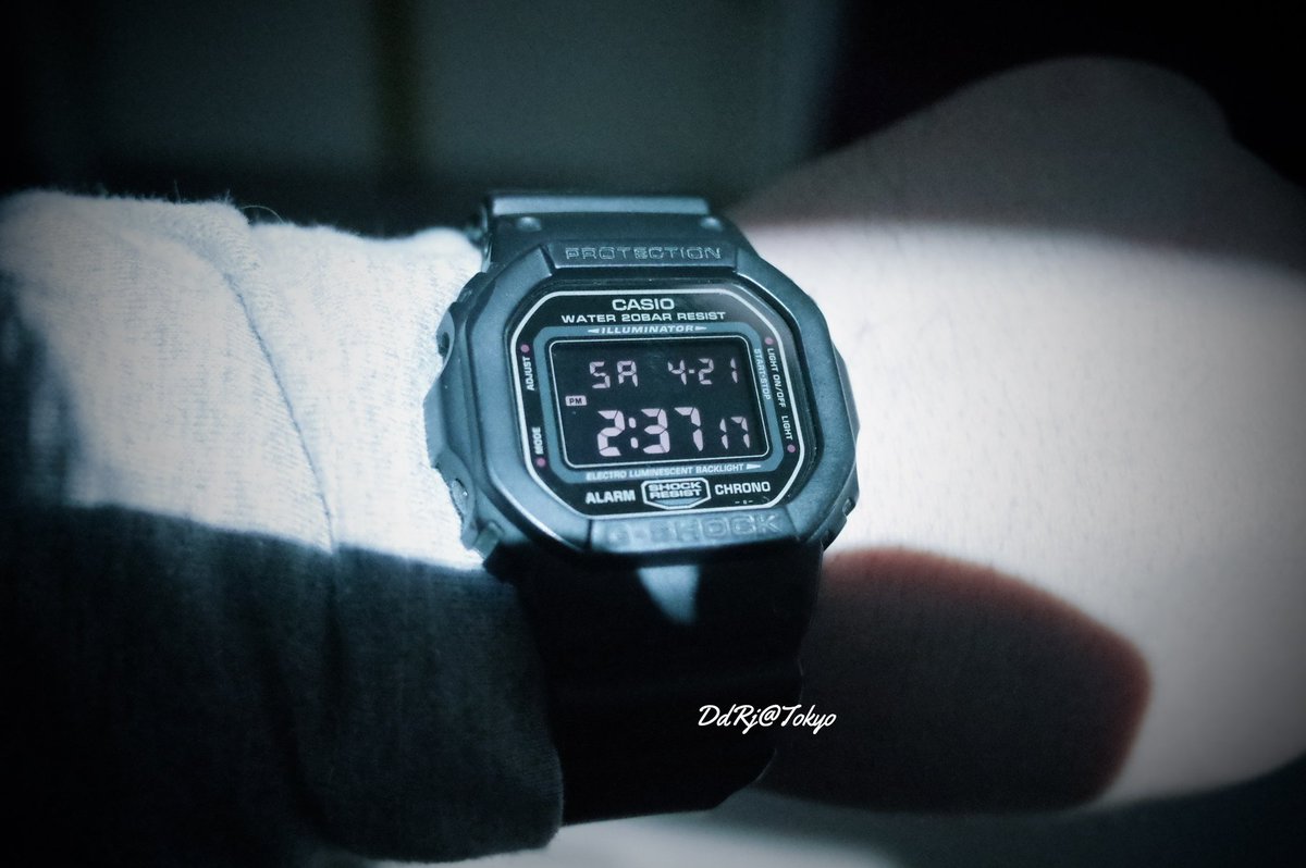 ラウール Raoul در توییتر 本日午後はレッドアイ G Shock史上最も文字盤が見づらいモデルの一つ 腕時計 Gshock Casio カシオ